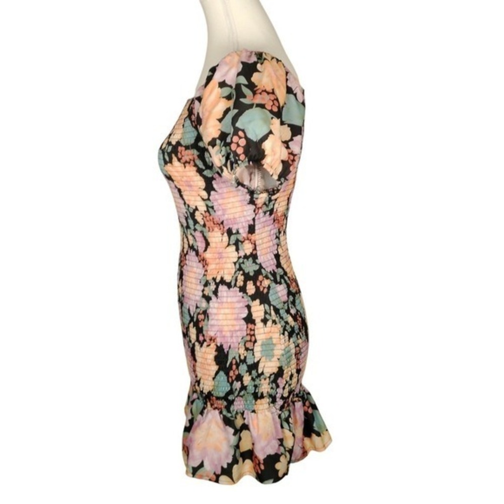 NWOT SHEIN Floral Smocked Puff Sleeve Ruffle Mini Dress Peach Pink Blue M - Picture 2 of 8
